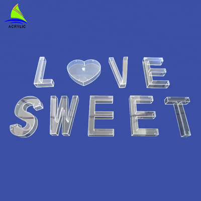 پاک کردن جعبه گل رز اکریلیک ضخامت سفارشی با نامه &quot;Love Sweet&quot;